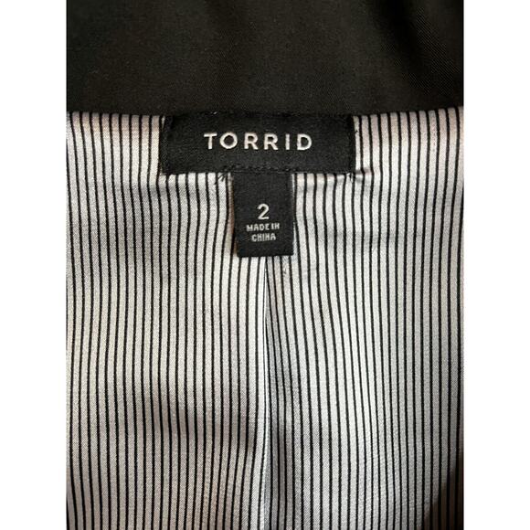 Torrid Sz 2 (2X) Ruched Sleeve Stretch‎ BLAZER Black Jacket "Studio Collection" - Picture 8 of 10